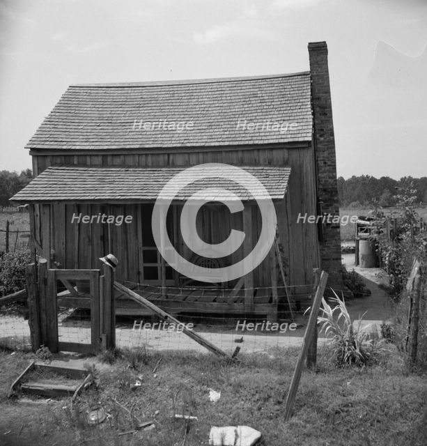 Home of turpentine worker near Godwinsville, Georgia, 1937. Creator: Dorothea Lange.