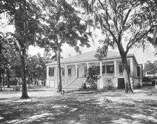 Home of Jefferson Davis, Biloxi, Mississippi, USA, c1900. Creator: Unknown