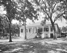 Home of Jefferson Davis, Biloxi, Mississippi, USA, c1900. Creator: Unknown