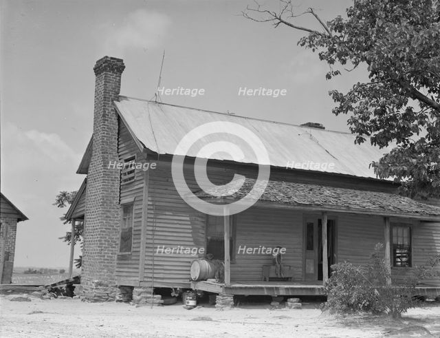 Home of sharecropper family near Chesnee, South Carolina, 1937. Creator: Dorothea Lange.