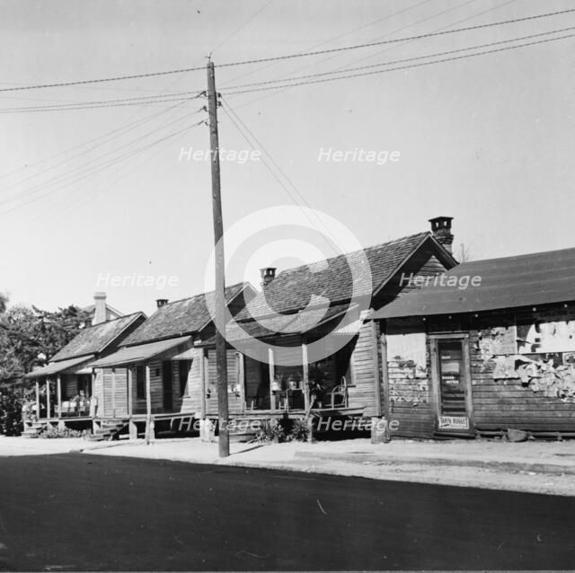 Homes in the Negro section, Daytona Beach, Florida, 1943. Creator: Gordon Parks.