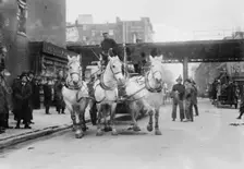 Hook and ladder #7, between c1910 and c1915. Creator: Bain News Service