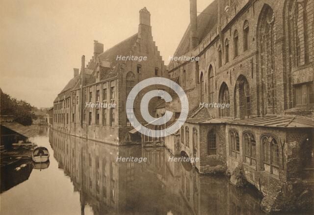 'Hôpital Saint-Jean', c1928. Artist: Unknown.