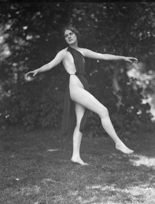 Hornbeck, Solveig, Miss, 1921 July 22. Creator: Arnold Genthe