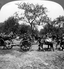 Horse-drawn artillery, World War I, 1914-1918.Artist: Realistic Travels Publishers