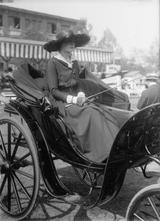 Horse Shows, 1915. Creator: Harris & Ewing