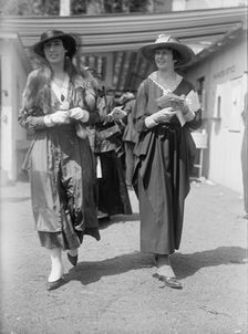 Horse Shows, 1915. Creator: Harris & Ewing