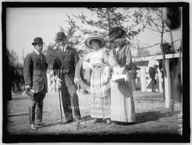 Horse Shows, between 1909 and 1914. Creator: Harris & Ewing.