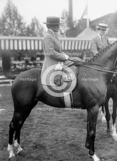 Horse Shows - Mrs. Aileen Potts, 1917. Creator: Harris & Ewing.