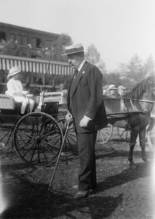 Horse Shows - Unidentified, 1915. Creator: Harris & Ewing