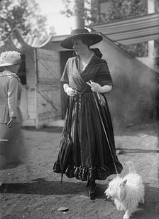 Horse Shows - Unidentified, 1917. Creator: Harris & Ewing