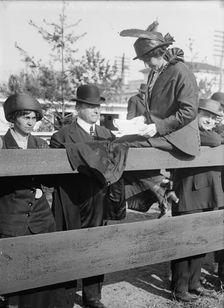 Horse Show, 1914. Creator: Harris & Ewing