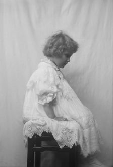 Horst child, portrait photograph, between 1906 and 1912. Creator: Arnold Genthe
