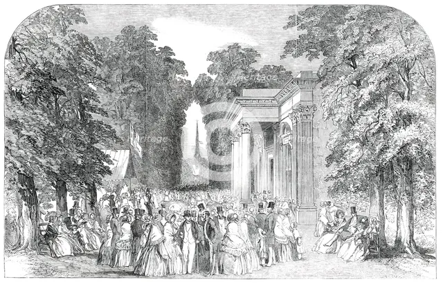 Horticultural Fete at Cheltenham - the Well Walk and Pump Room, 1850. Creator: Unknown.