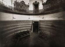 Hospital de la Santa Cruz, Barcelona: the amphitheatre, c1900. Creator: Unknown