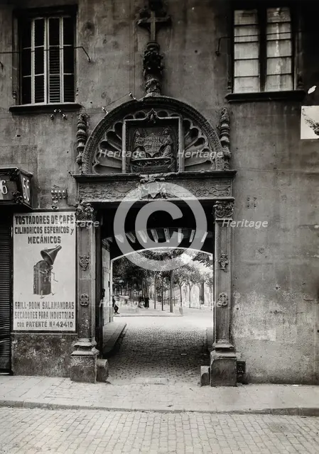 Hospital de la Santa Cruz, Barcelona: the door leading through to the courtyard, c1900. Creator: Unknown.