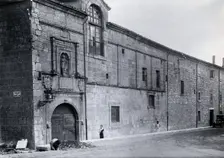 Hospital de San Julian y San Quirce, Burgos: exterior, c1900. Creator: Unknown