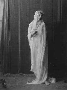 Hauck, Rose, Miss, portrait photograph, (1916?). Creator: Arnold Genthe
