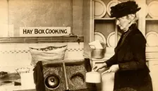Hay box cooking, First World War, 1914-1918, (1933). Creator: Unknown