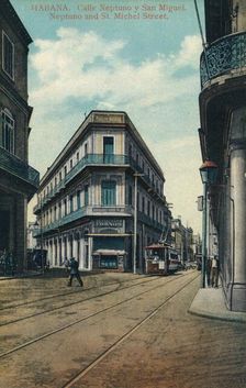 Habana. Calle Neptuno y San Miguel. Neptuno and St Michel Street, 1910s