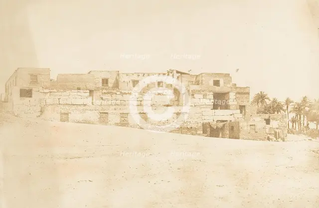 Habitation de l'équipage de l'allège de Luxor, bâtie sur la terrasse du Palais, 1849-50. Creator: Maxime du Camp.