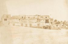 Habitation de l'équipage de l'allège de Luxor, bâtie sur la terrasse du Palais, 1849-50. Creator: Maxime du Camp