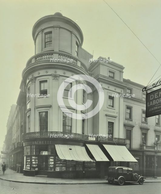 Hachette's book shop on the corner of King William Street, London, 1930. Artist: Unknown.