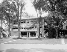 Hagyard's, Lenox, Mass., between 1910 and 1920. Creator: Unknown