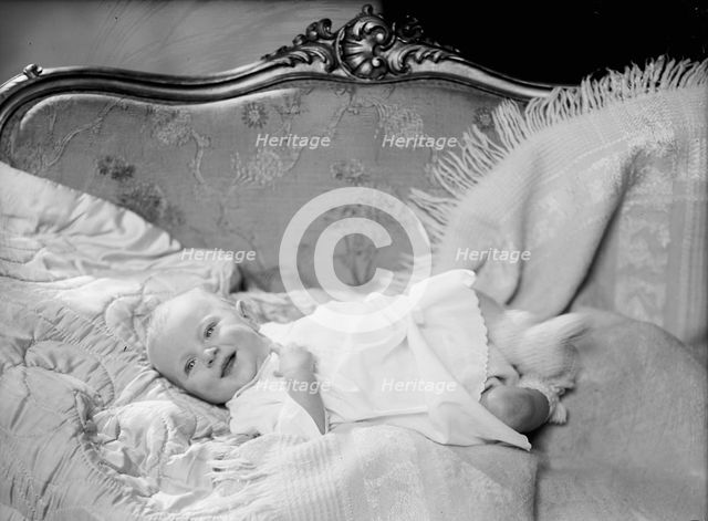 Haller, Robert, Children - Portrait, 1933. Creator: Harris & Ewing.