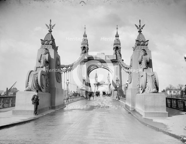 Hammersmith Bridge, Hammersmith, London, c1887-1905. Artist: Henry Taunt