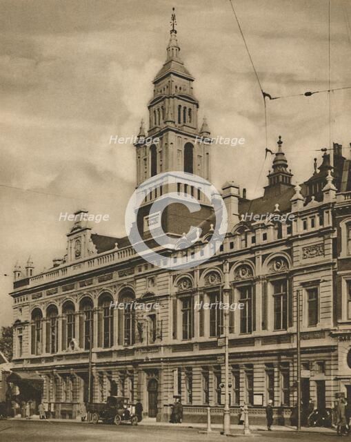 'Hammersmith Town Hall from Hammersmith Broadway', c1935. Creator: Donald McLeish.