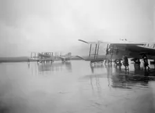 Handley Page W10, Croydon Aerodrome, 25 April 1931. Artist: Bill Brunell