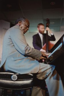 Hank Jones, Jazz Inn Party, Nordwijk, Netherlands, 1989. Creator: Brian Foskett