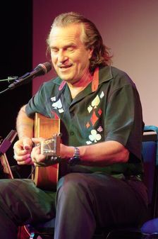 Hans Theessink, Hawth, Crawley, West Sussex, 2014. Artist: Brian O'Connor