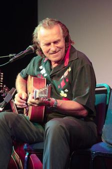 Hans Theessink, Hawth, Crawley, West Sussex, 2014. Artist: Brian O'Connor