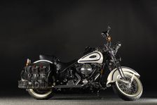 Harley Davidson soft tail springer 2005. Artist: Simon Clay