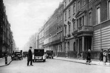 Harley Street, London, 1926-1927.Artist: Whiffin