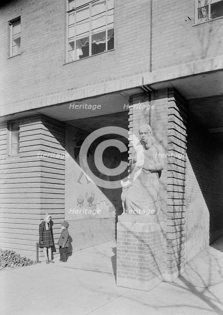 Harlem River Houses, 7th Ave. and 151 St., New York City, 1940. Creator: Gottscho-Schleisner, Inc.
