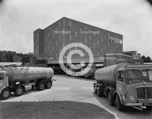 Harp Lager Brewery, Drayman's Way, Manor Park, Alton, East Hampshire, Hampshire, 04/07/1963. Creator: John Laing plc.