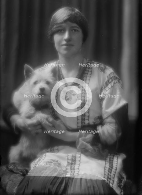 Harriman, Mrs., with dog, portrait photograph, 1913 July 7. Creator: Arnold Genthe.