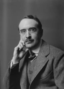 Harris, Julian H., Mr., portrait photograph, 1915 Apr. 13. Creator: Arnold Genthe