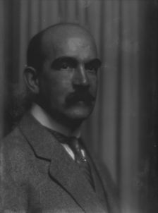 Harris, Victor, portrait photograph, 1913. Creator: Arnold Genthe