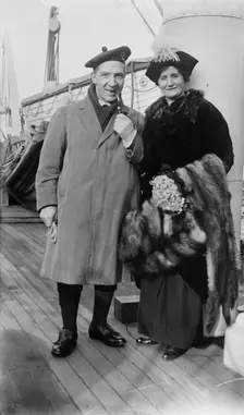 Harry Lauder and wife, 1914. Creator: Bain News Service
