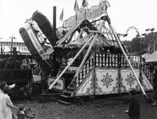 Harry Lee's Steam Yachts swingboat ride, Goose Fair, Nottingham, Nottinghamshire, 1968. Creator: George L Roberts