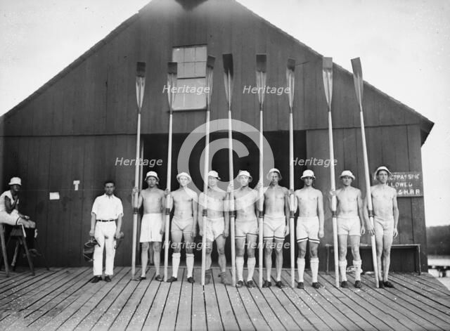 Harvard Varsity 8 (1913), 1913. Creator: Bain News Service.