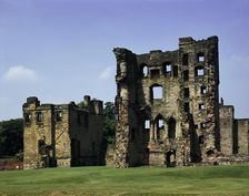 Hasting's Tower and the kitchen from the west, Ashby de la Zouch Castle, Leicestershire, 1993