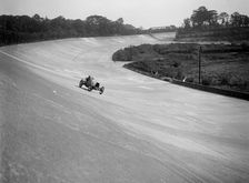 HE 14/40 driven by RJ Sully, Brooklands. Artist: Bill Brunell
