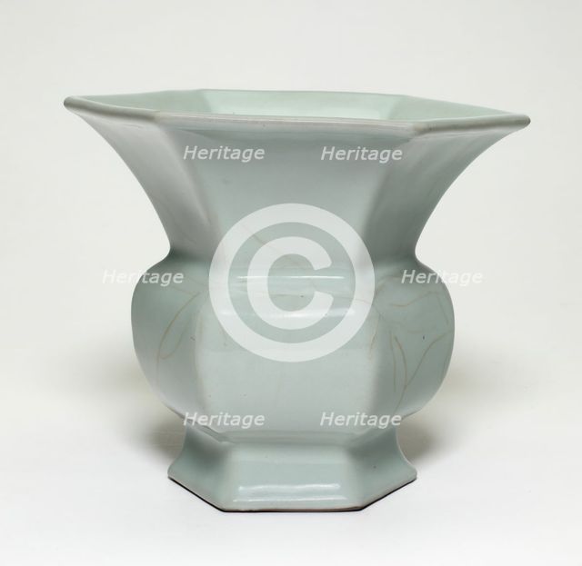 Hexagonal Vase, Qing dynasty (1644-1911), 18th/19th century. Creator: Unknown.