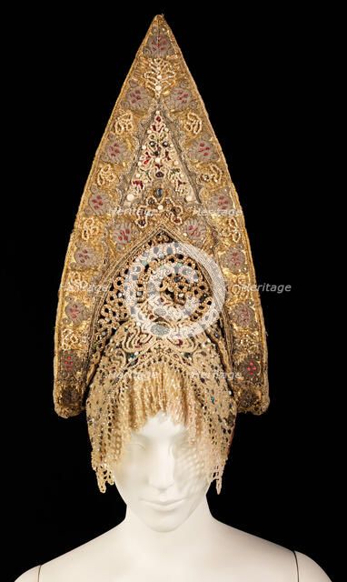 Headdress, Russian, early 19th century. Creator: Unknown.