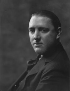 Heberhart, Mr., portrait photograph, 1916. Creator: Arnold Genthe